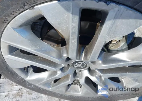 2025 Toyota Rav4 Xle Premium z USA, uszkodzony, nr VIN 2T3A1RFVXSW558753